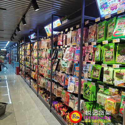 福建福鼎前岐生鲜超市休闲食品单面四柱挂件货架